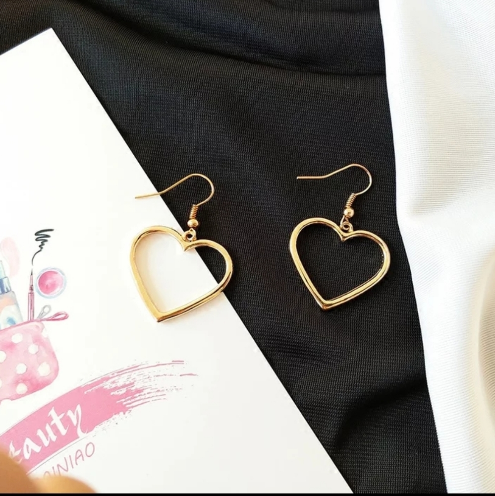 Sweet Heart🍇🍇Earrings - Picture 2 of 5